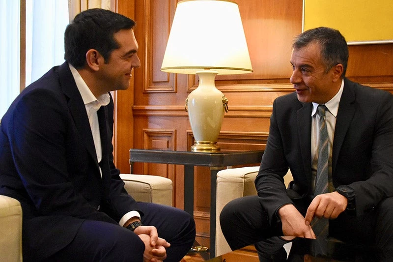 Σφοδρή επίθεση Θεοδωράκη σε Καμμένο μετά τη συνάντηση με Τσίπρα για το Σκοπιανό! «Επικίνδυνο και γελοίο να έχει δική του γραμμή ο υπουργός Εθνικής Άμυνας»